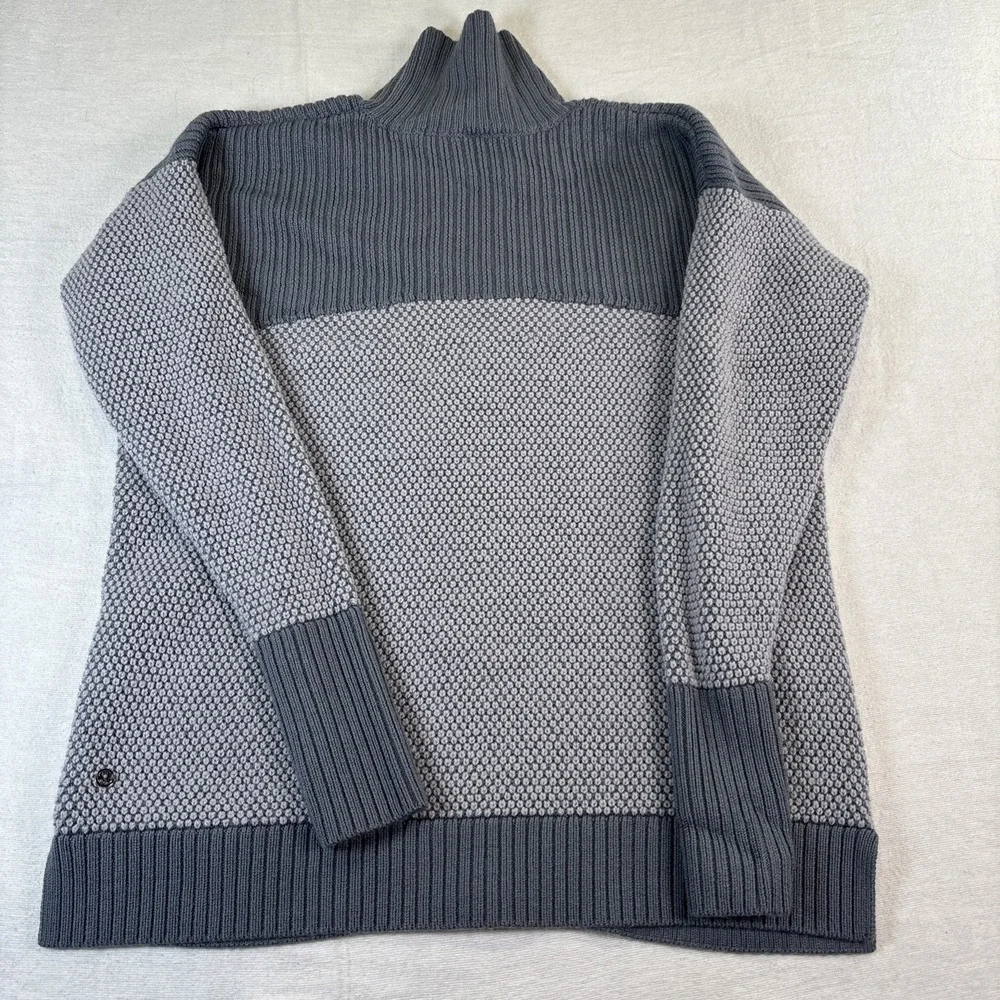 Lululemon Women's 100% Merino Wool Mock Neck Sweater Size 8